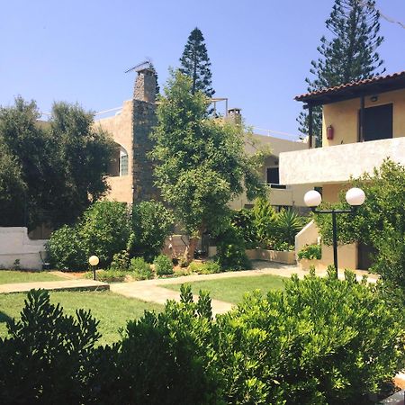 خيرسونِسوس Petros Village المظهر الخارجي الصورة