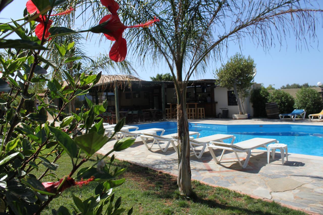 خيرسونِسوس Petros Village المظهر الخارجي الصورة
