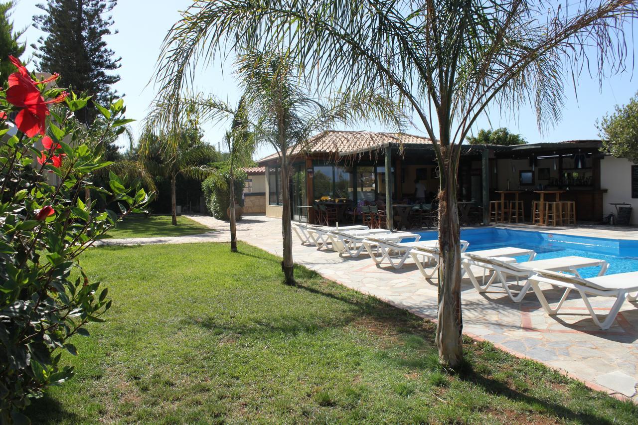 خيرسونِسوس Petros Village المظهر الخارجي الصورة
